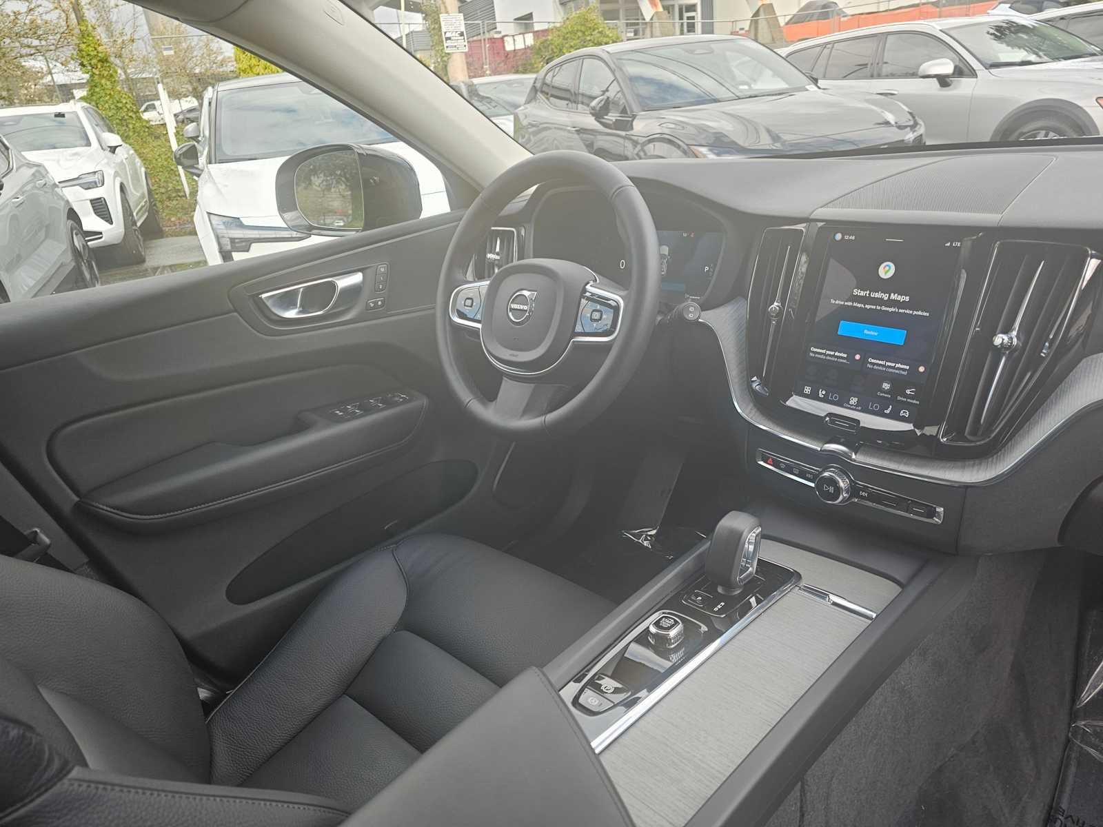 2025 Volvo XC60 Plus