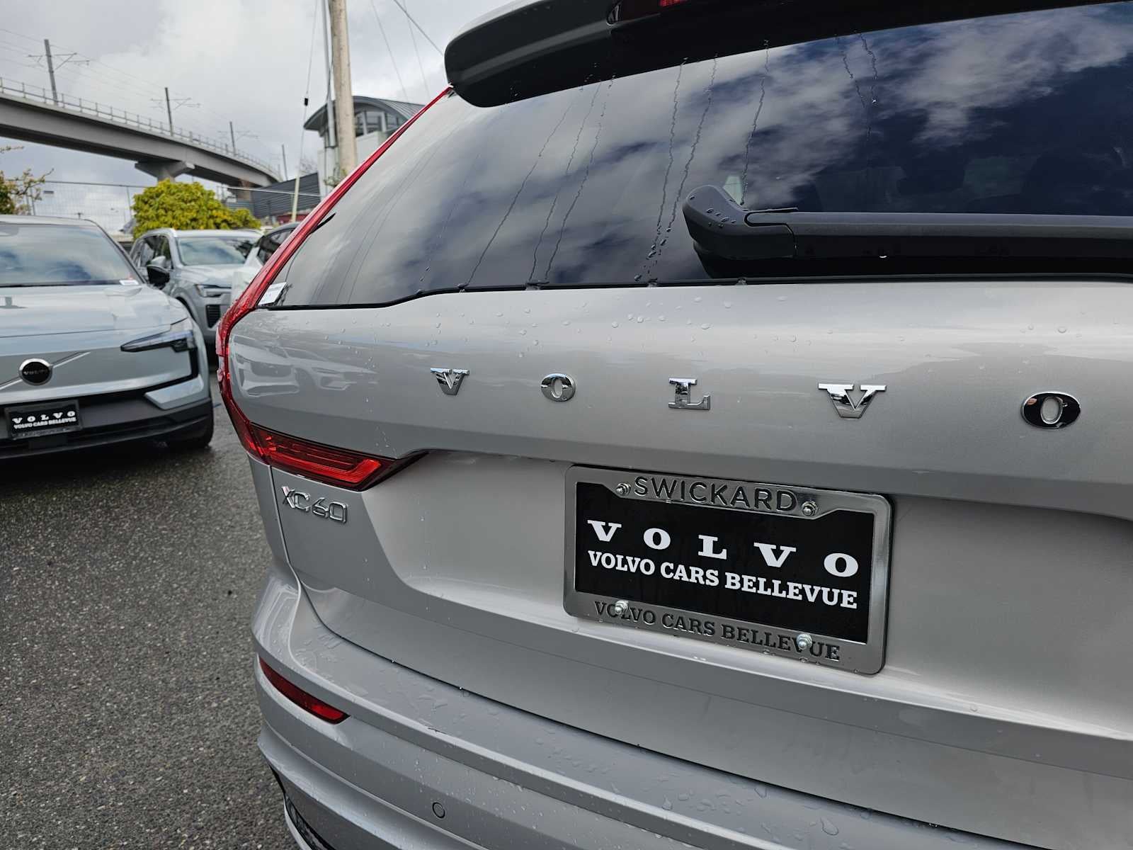 2025 Volvo XC60 Plus