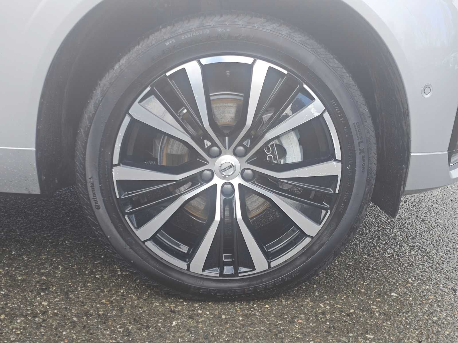 2025 Volvo XC60 Plus