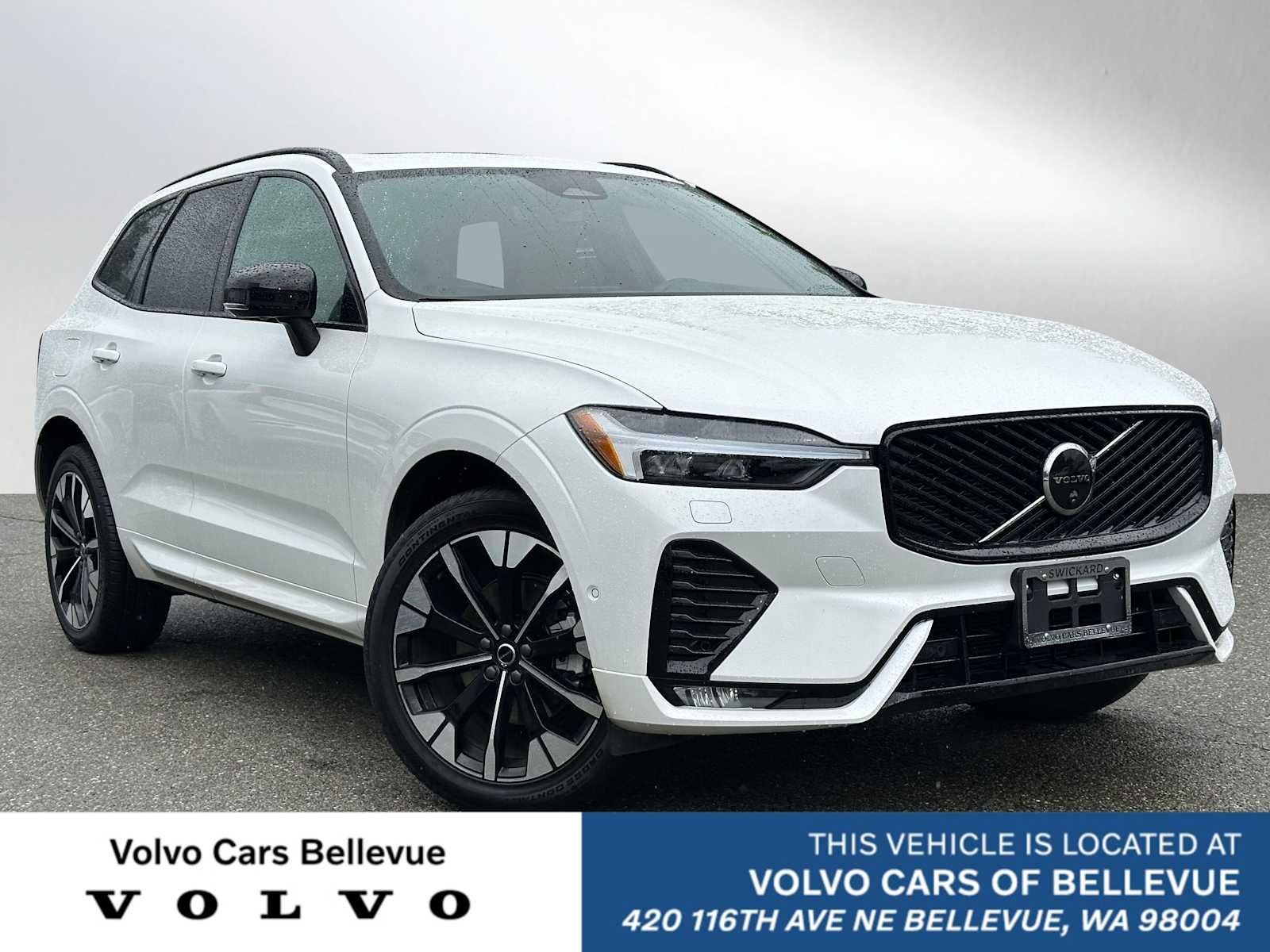 2026 Volvo XC60 Plus
