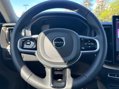 2026 Volvo XC60 Plus