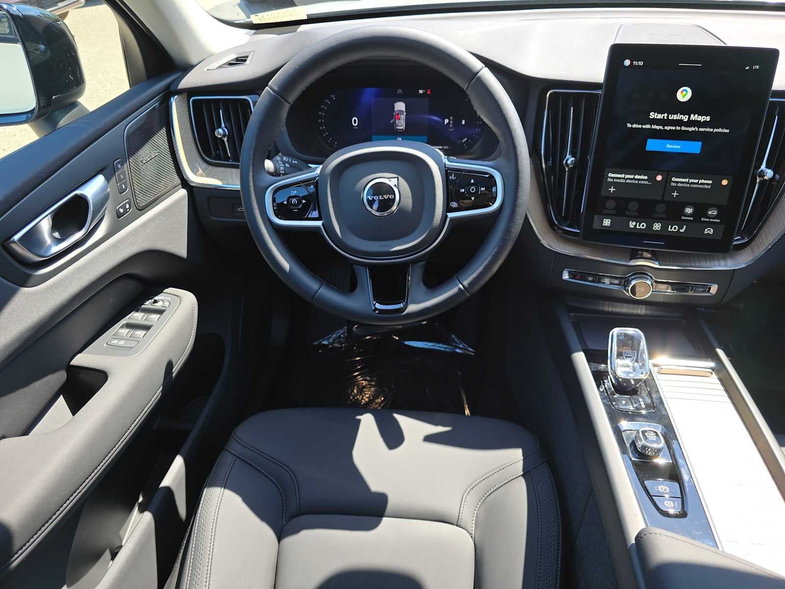 2026 Volvo XC60 Plus