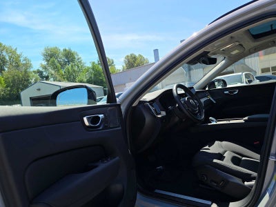 2026 Volvo XC60 Plus