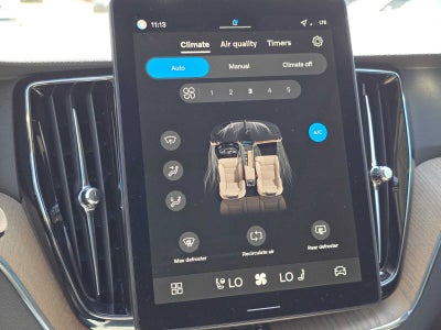 2026 Volvo XC60 Plus