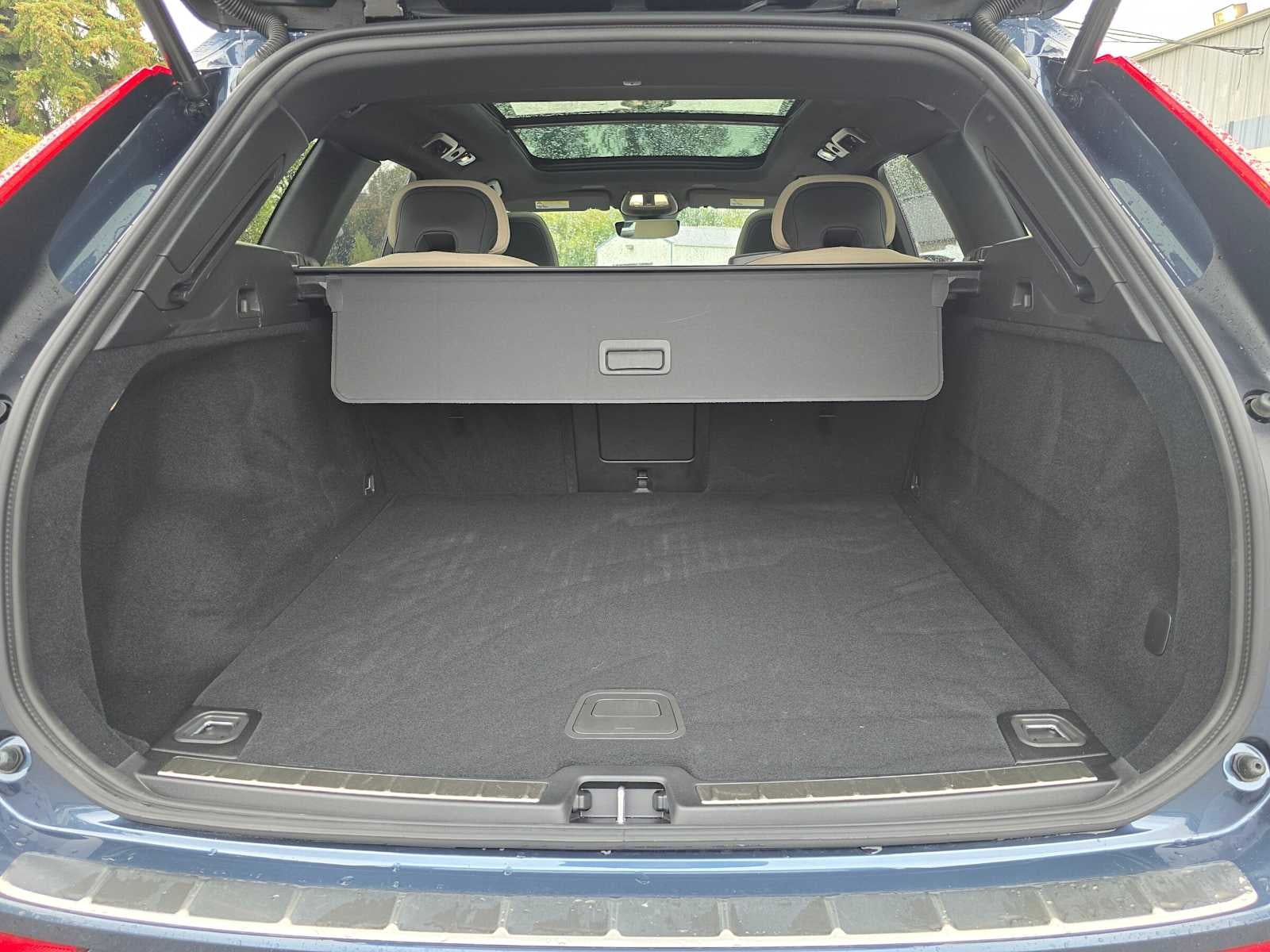 2026 Volvo XC60 Plus