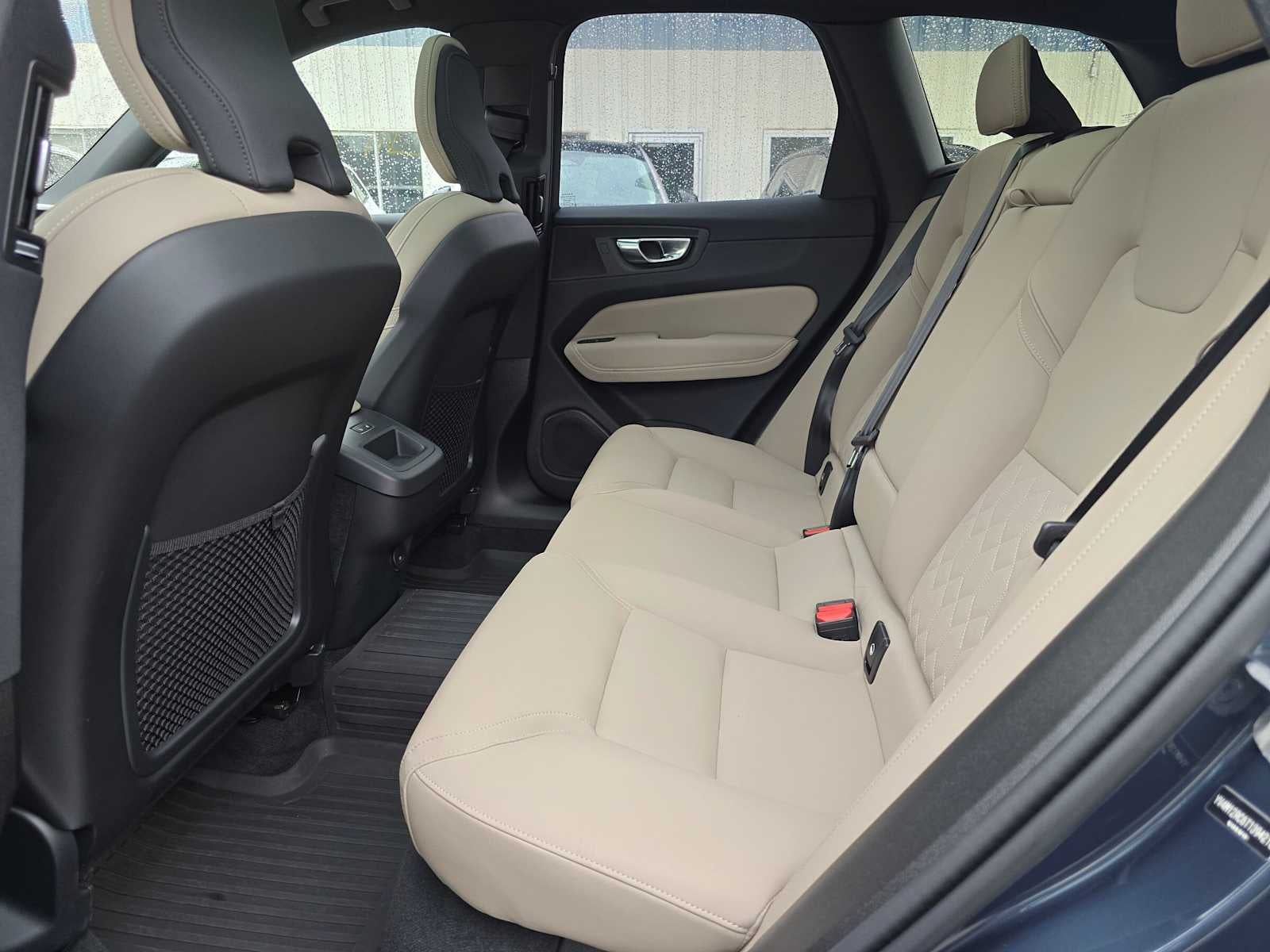 2026 Volvo XC60 Plus