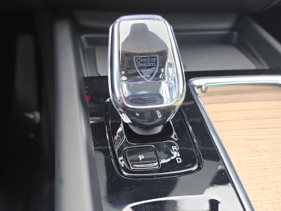 2026 Volvo XC60 Plus