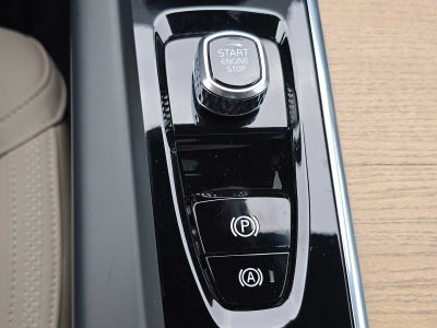 2026 Volvo XC60 Plus