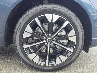 2026 Volvo XC60 Plus