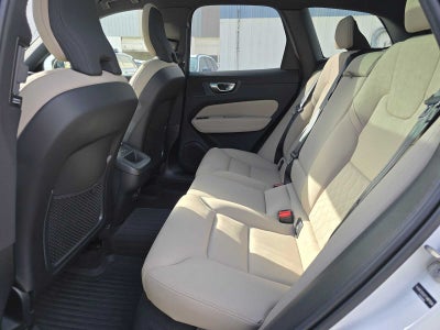 2026 Volvo XC60 Plus