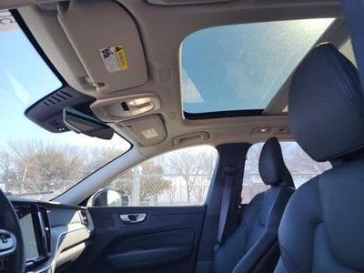 2025 Volvo XC60 Plus