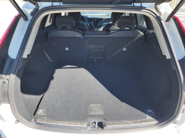 2025 Volvo XC60 Plus