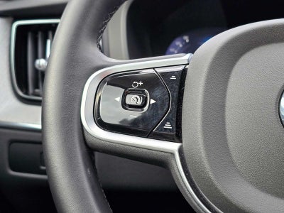 2025 Volvo XC60 Plus