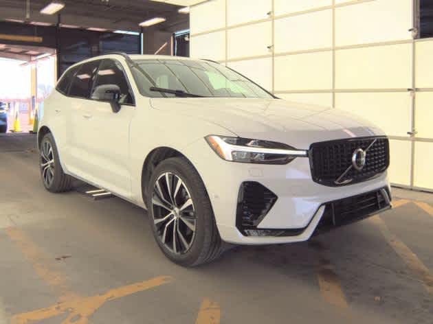 2025 Volvo XC60 Plus
