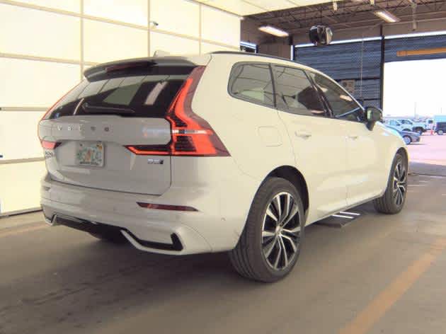 2025 Volvo XC60 Plus