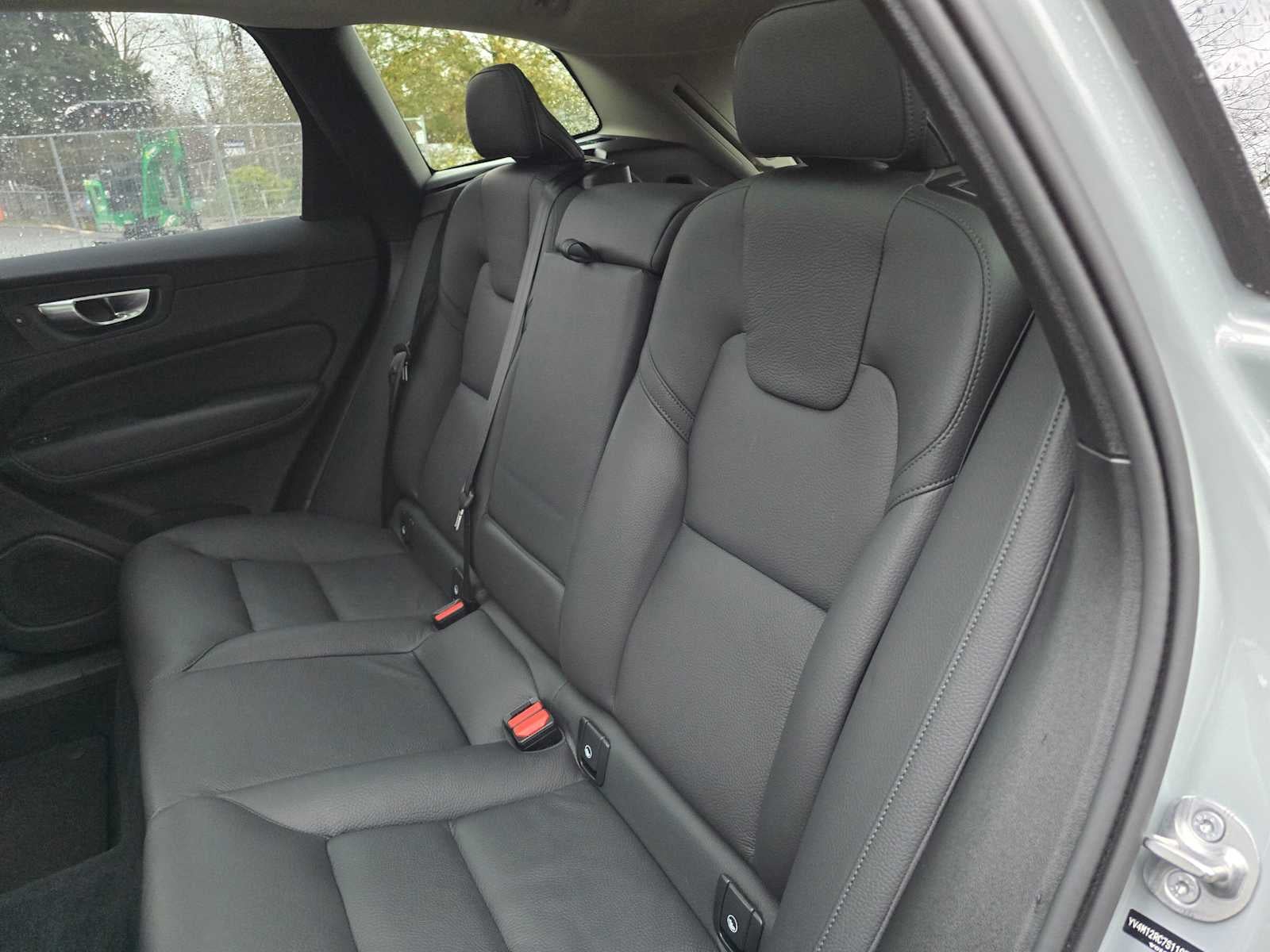 2025 Volvo XC60 Plus