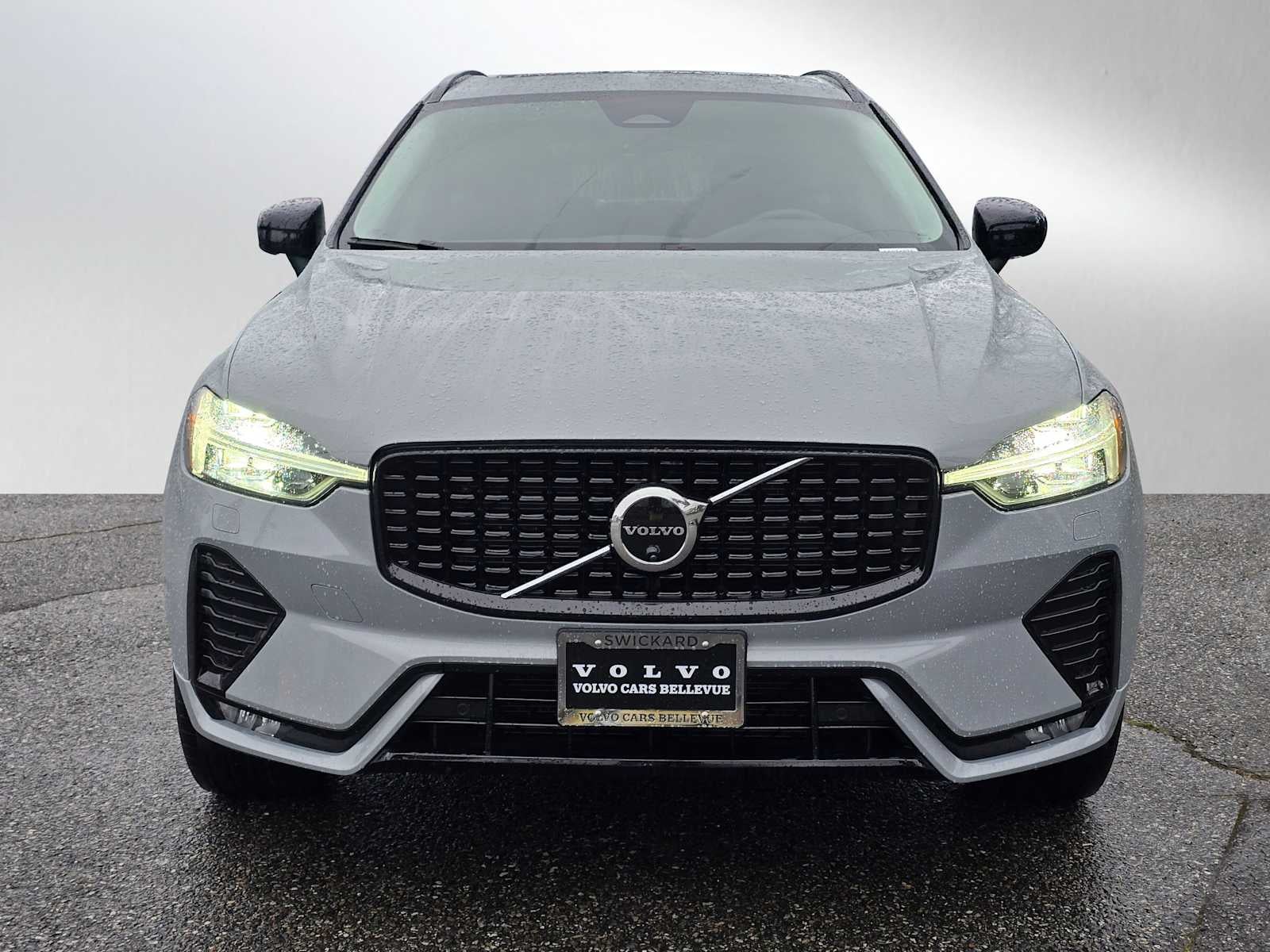 2025 Volvo XC60 Plus