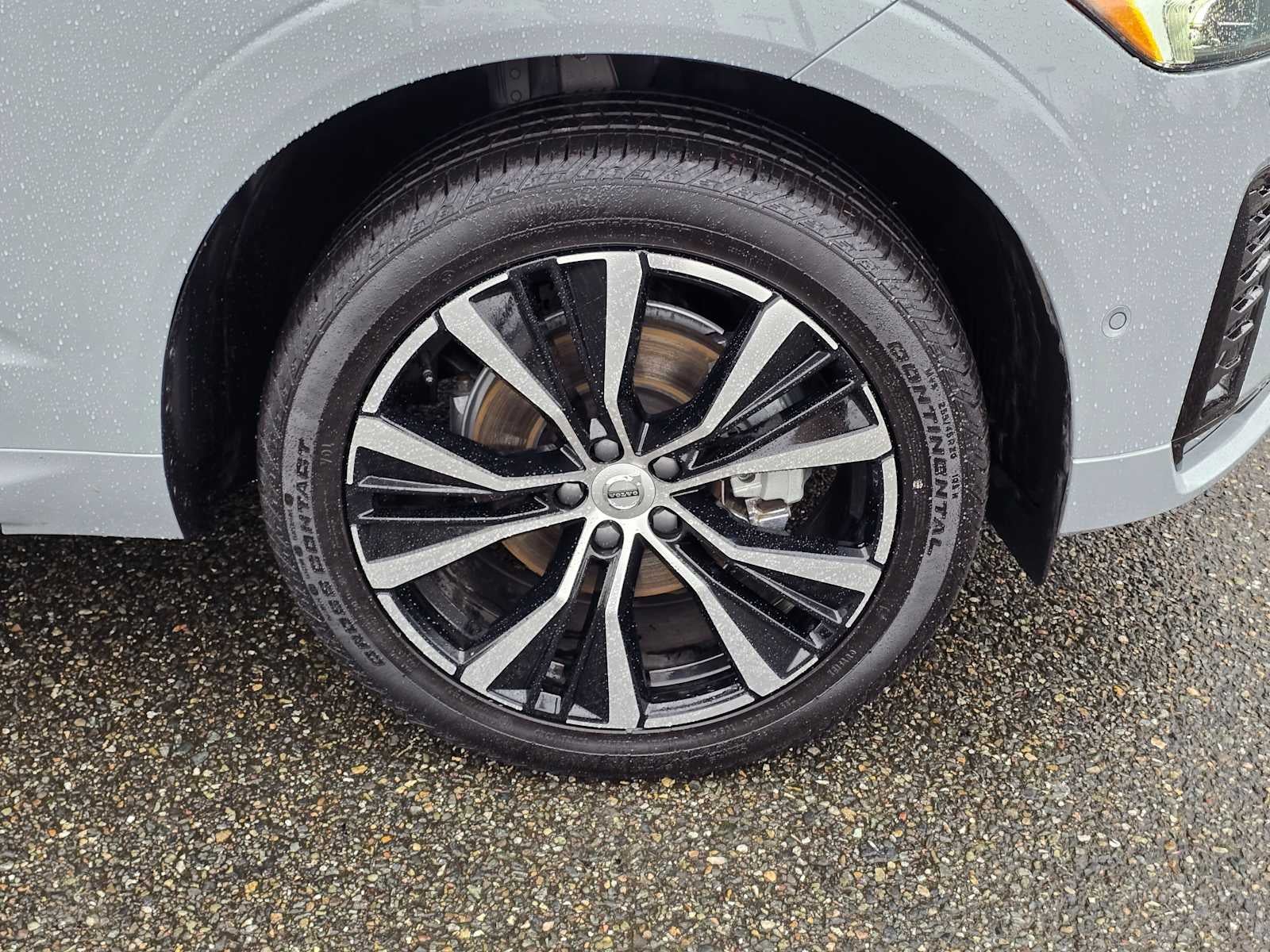 2025 Volvo XC60 Plus