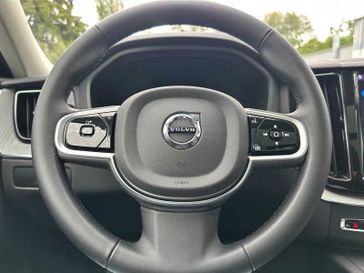 2025 Volvo XC60 Plus