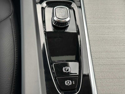 2025 Volvo XC60 Plus