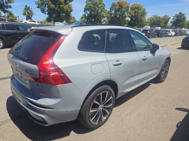 2025 Volvo XC60 Plus