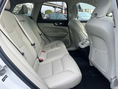 2025 Volvo XC60 Plus
