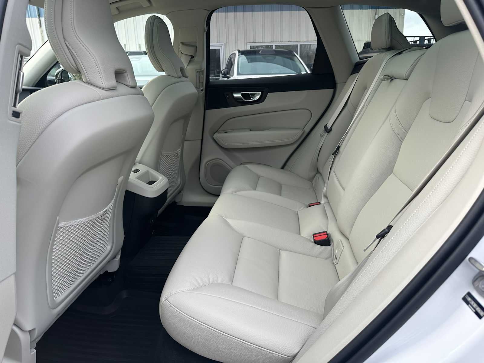 2025 Volvo XC60 Plus