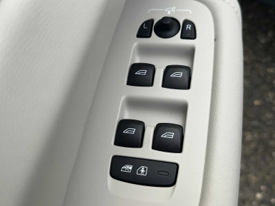 2025 Volvo XC60 Plus