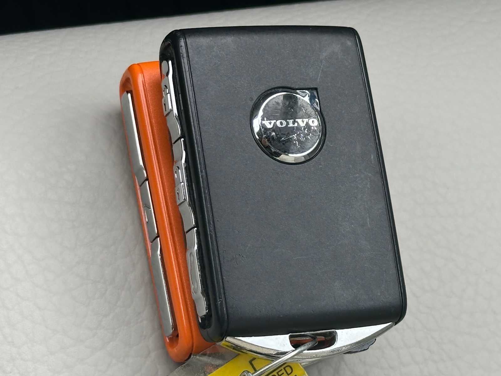 2025 Volvo XC60 Plus