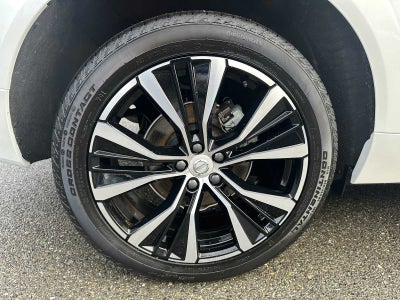 2025 Volvo XC60 Plus