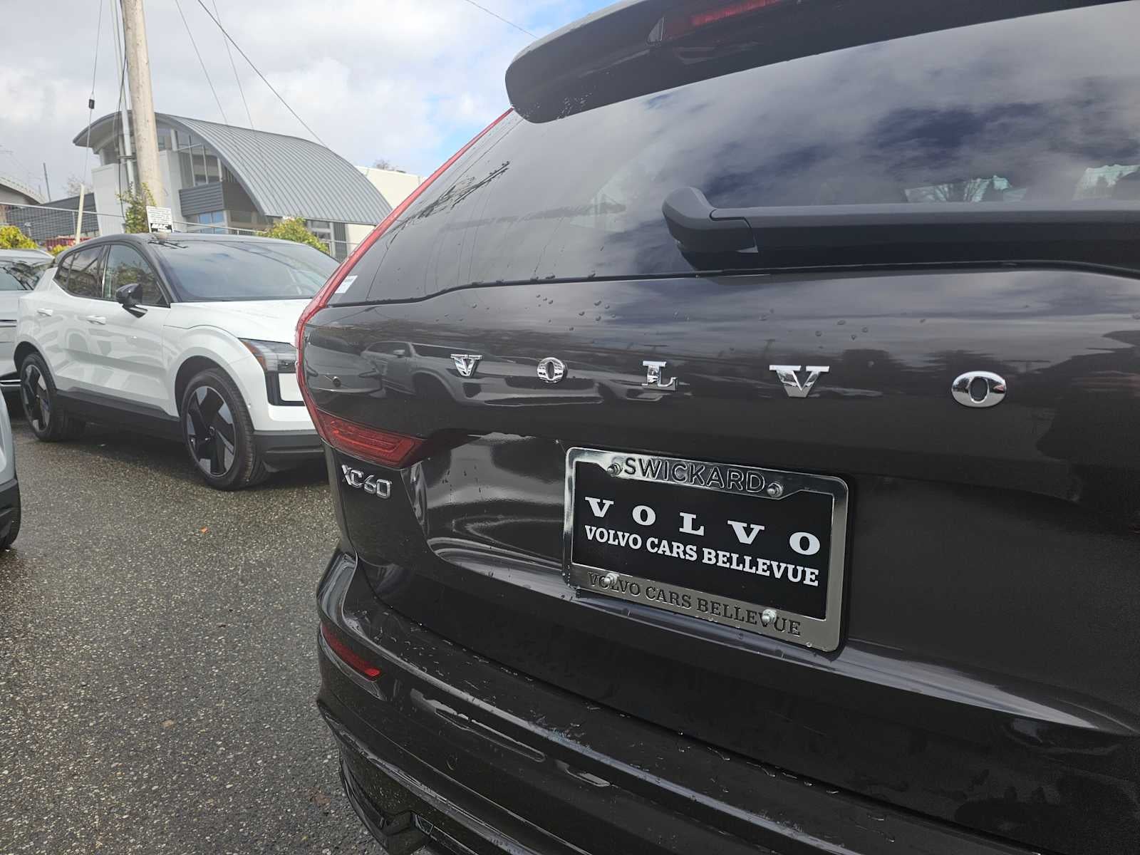 2025 Volvo XC60 Plus