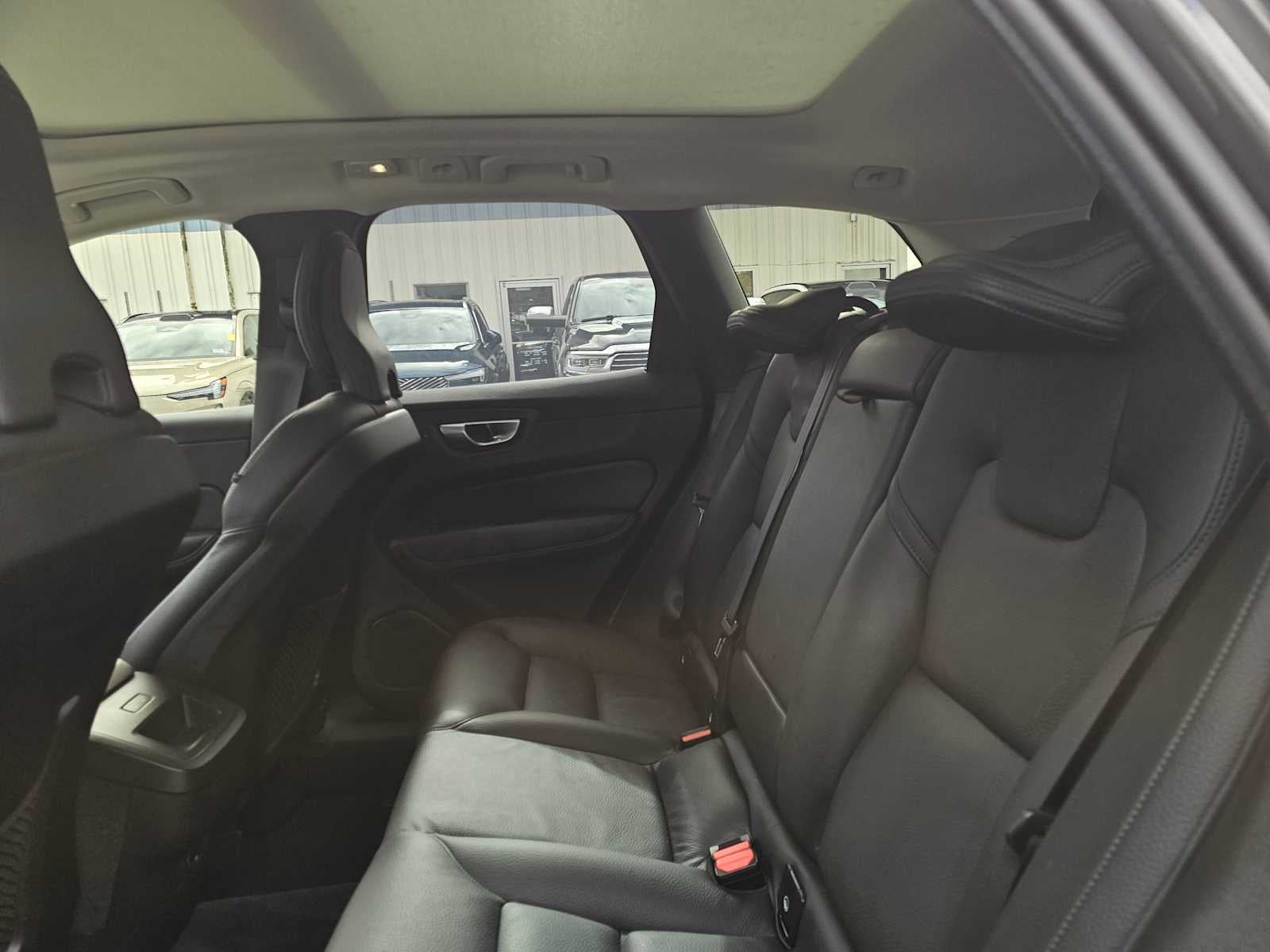 2025 Volvo XC60 Plus