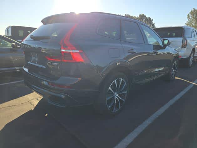 2025 Volvo XC60 Plus
