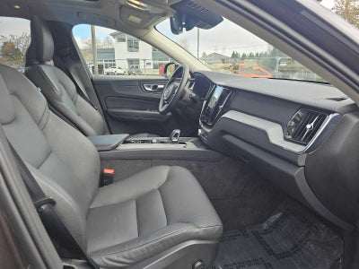 2025 Volvo XC60 Plus