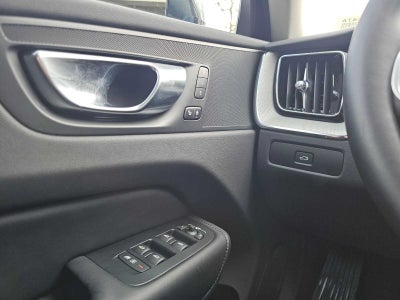 2025 Volvo XC60 Plus