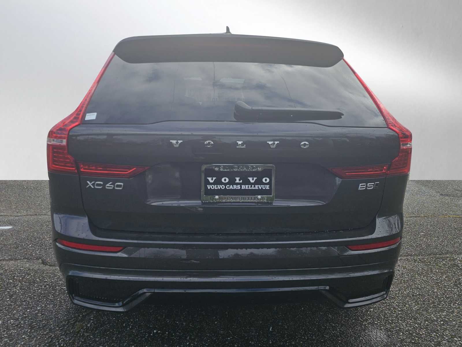 2025 Volvo XC60 Plus