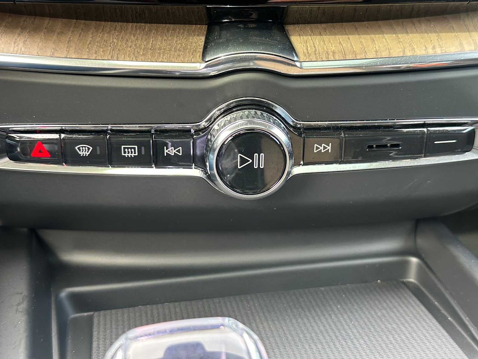 2026 Volvo XC60 Plus