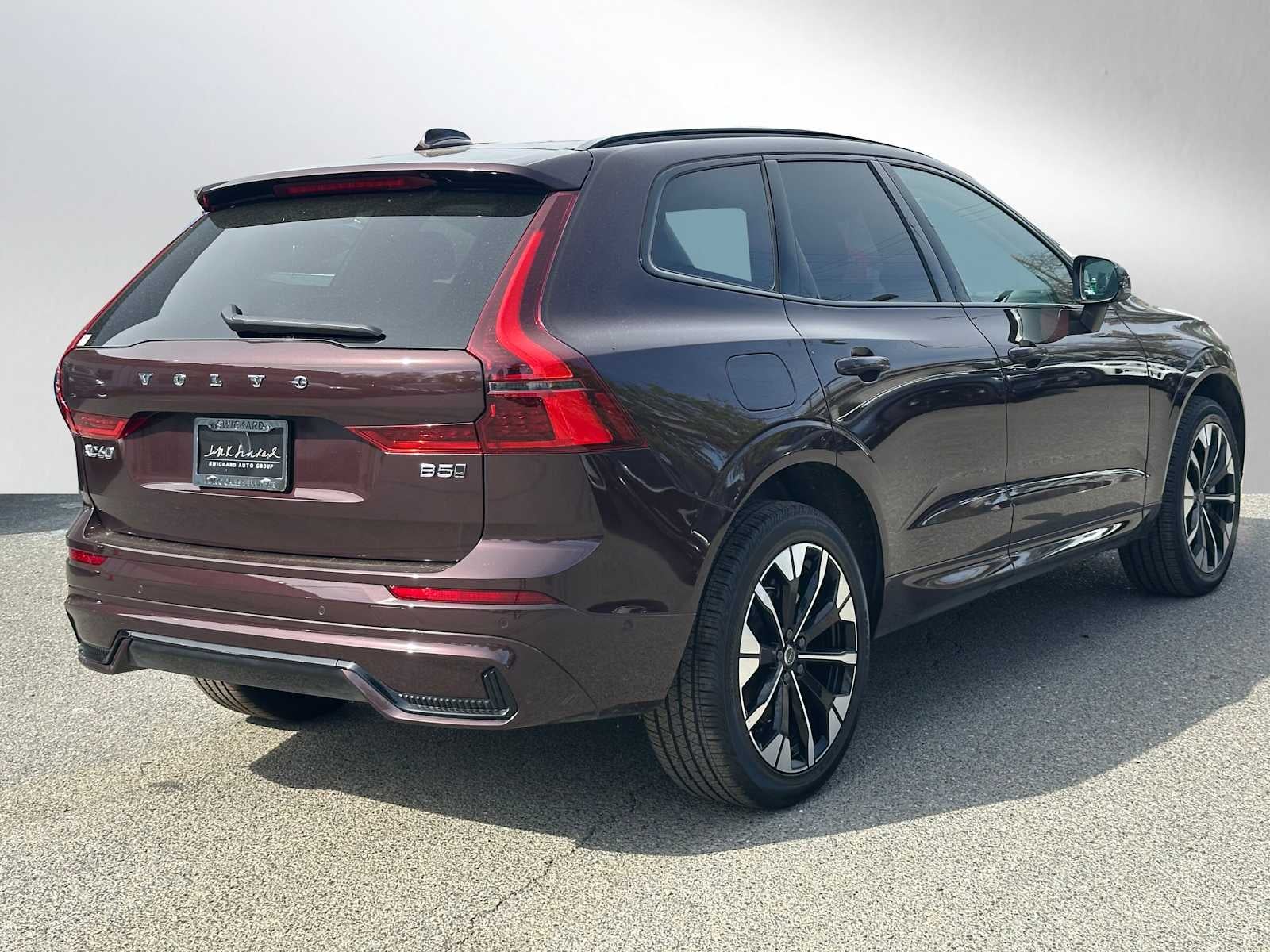 2026 Volvo XC60 Plus