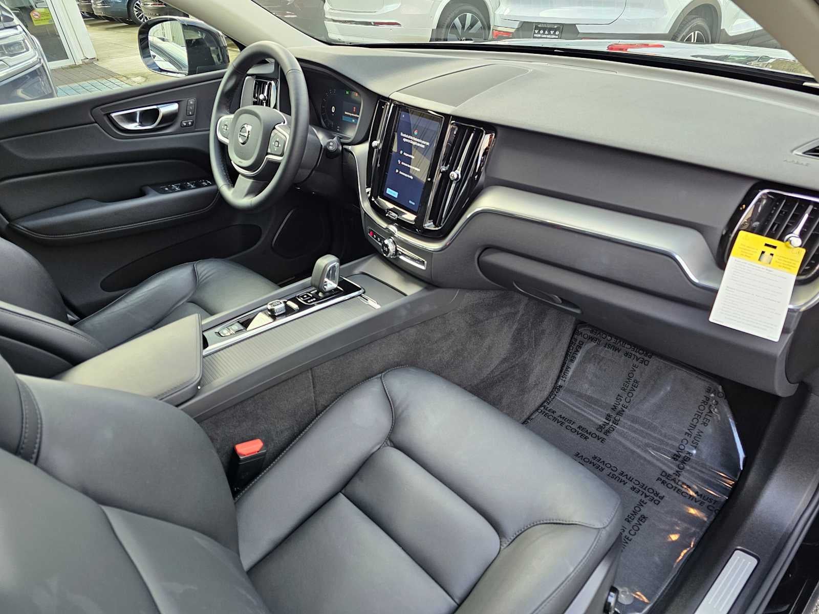 2025 Volvo XC60 Core