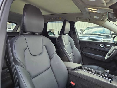 2025 Volvo XC60 Core