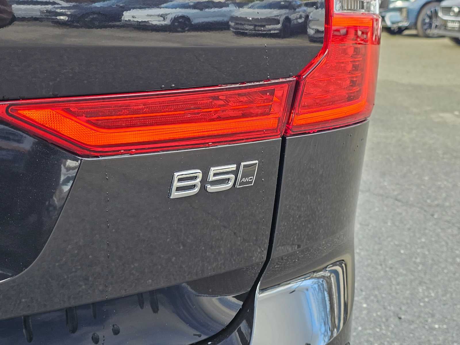 2025 Volvo XC60 Core