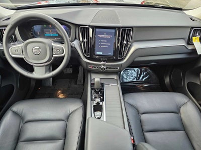 2025 Volvo XC60 Core