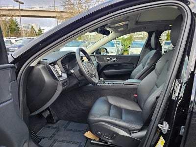 2025 Volvo XC60 Core