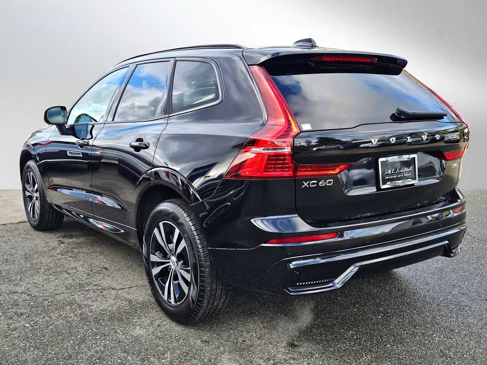 2025 Volvo XC60 Core