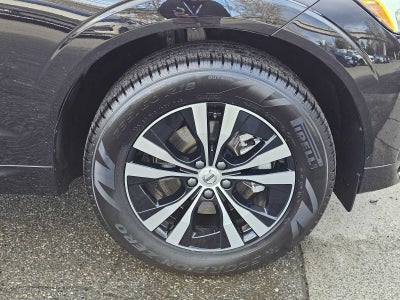 2025 Volvo XC60 Core