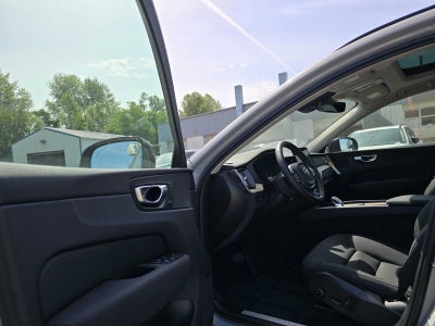 2026 Volvo XC60 Core