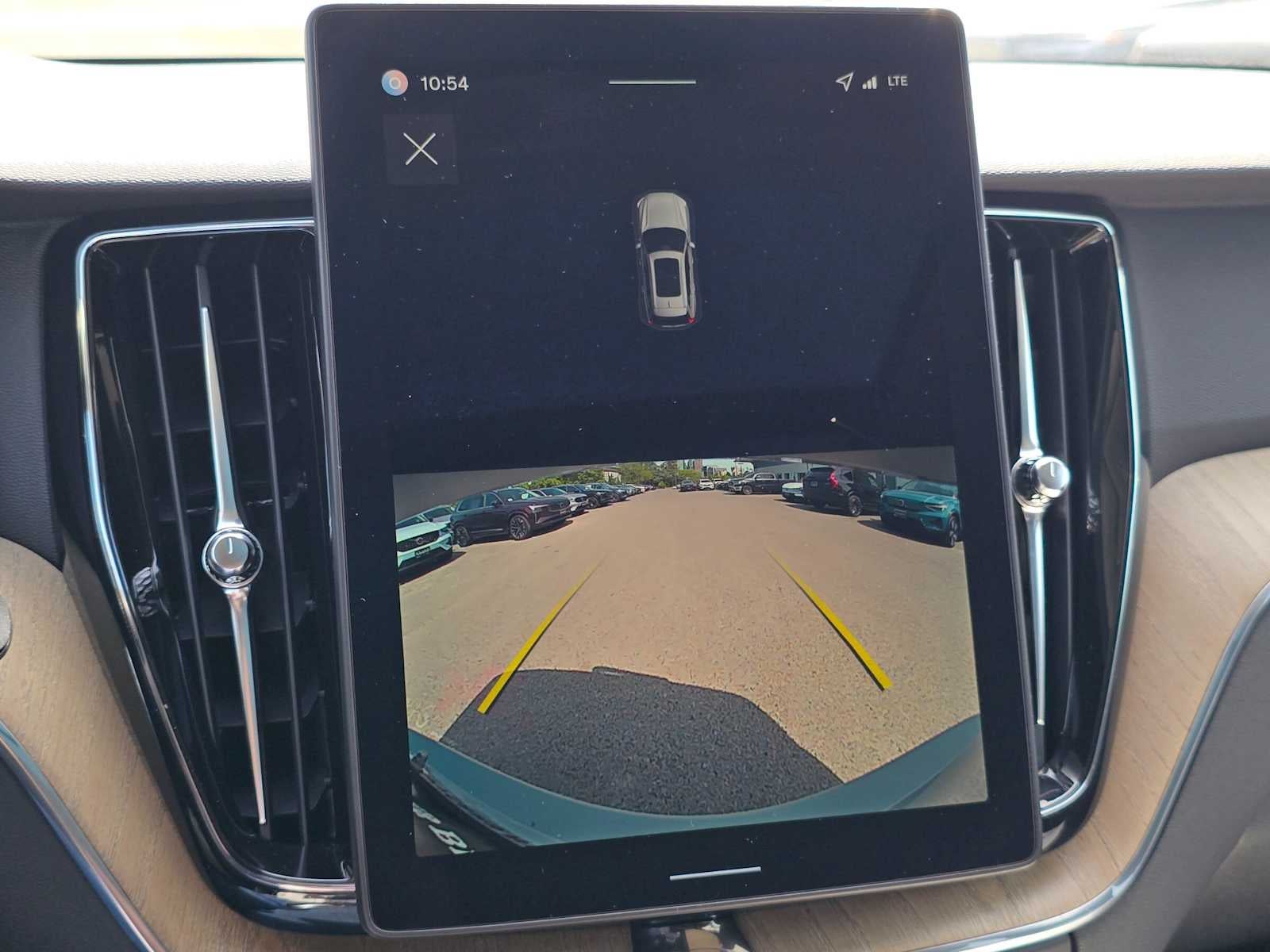 2026 Volvo XC60 Core