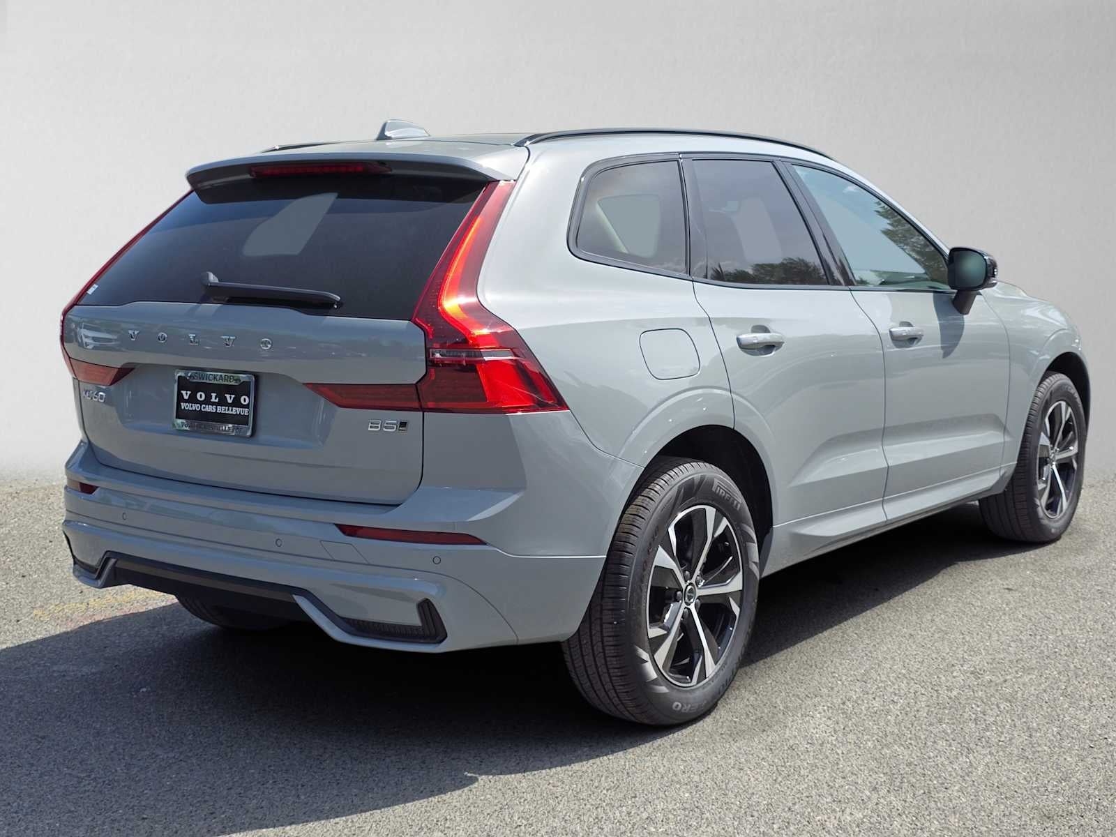 2026 Volvo XC60 Core