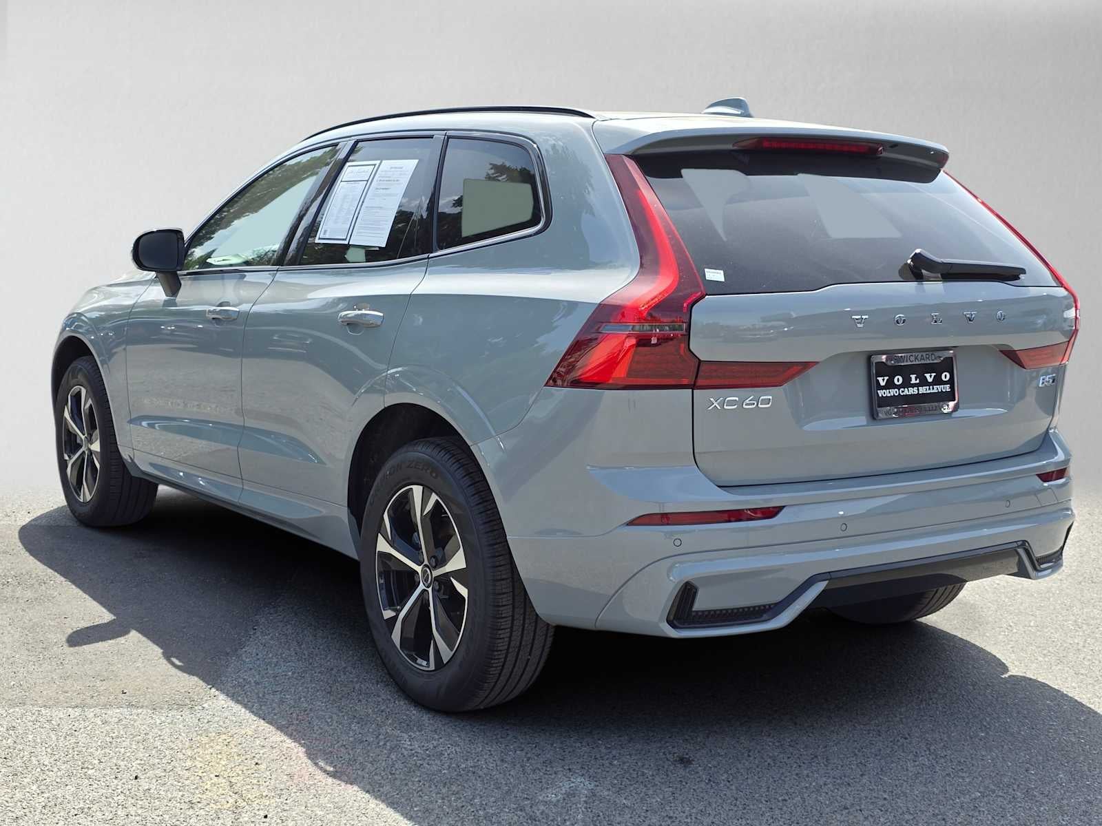 2026 Volvo XC60 Core