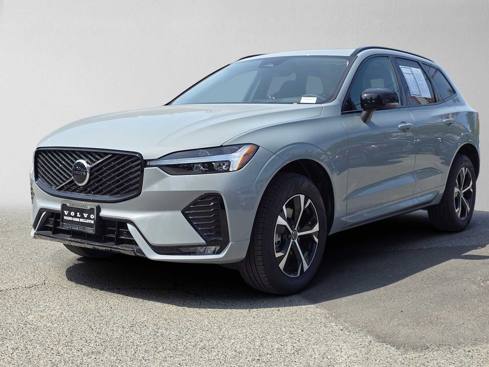 2026 Volvo XC60 Core